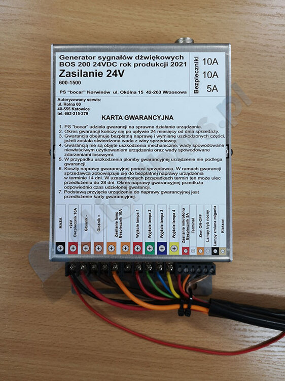 fot. Karta gwarancyjna na generatorze wraz z opisem kabli.